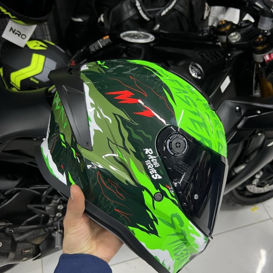 MT HELMETS STİNGER 2 GREEN EDİTİON MT HELMETS STİNGER 2 GREEN EDİTİON